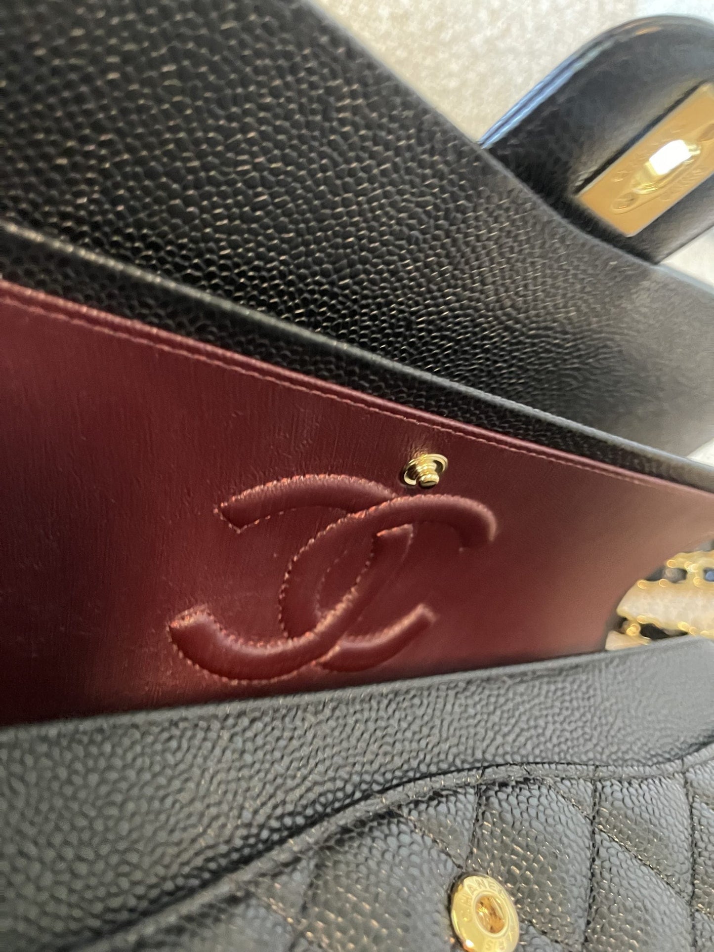 Black Caviar Quilted Classic Flap Medium LGHW