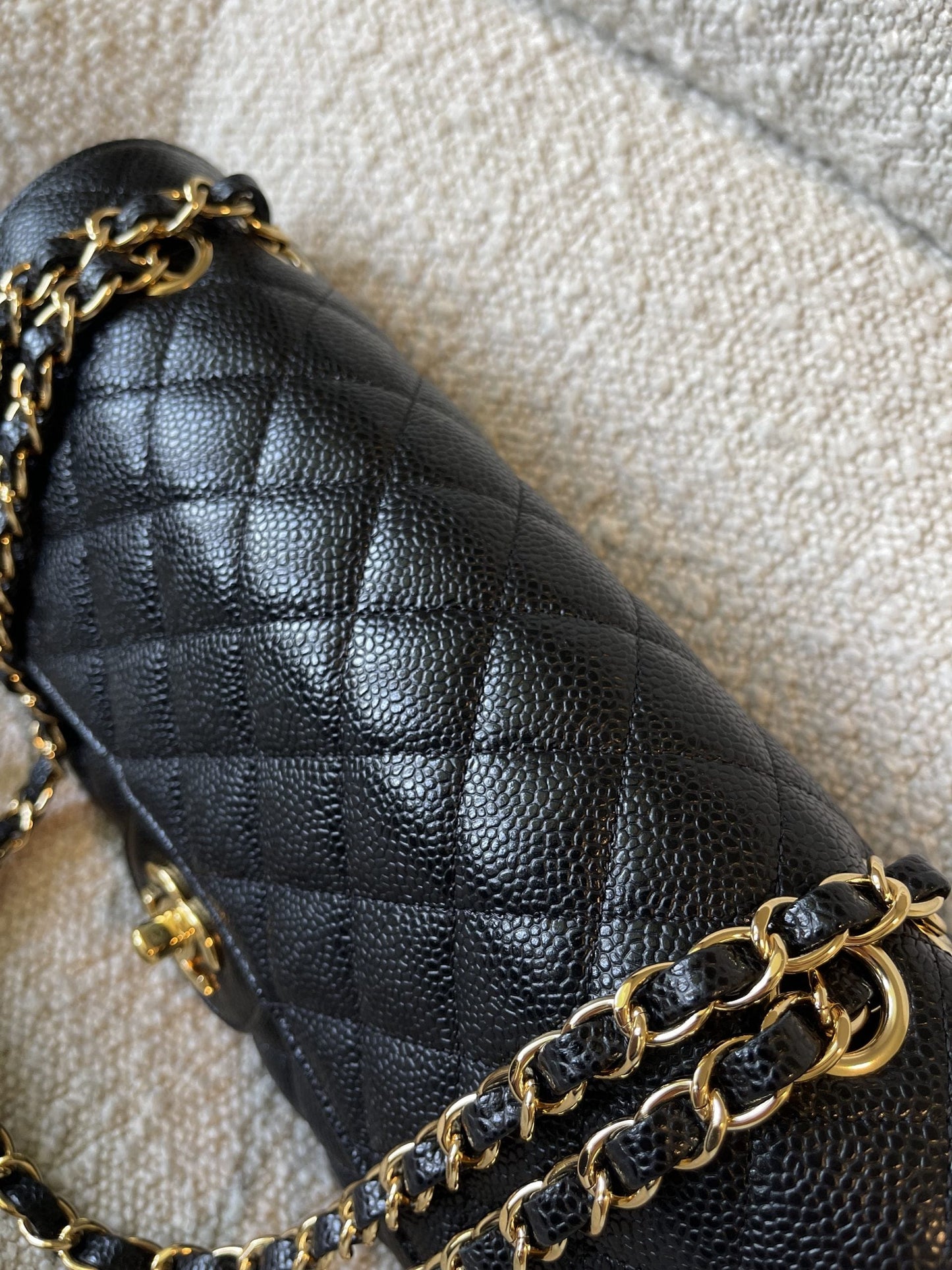 Black Caviar Quilted Classic Flap Medium LGHW