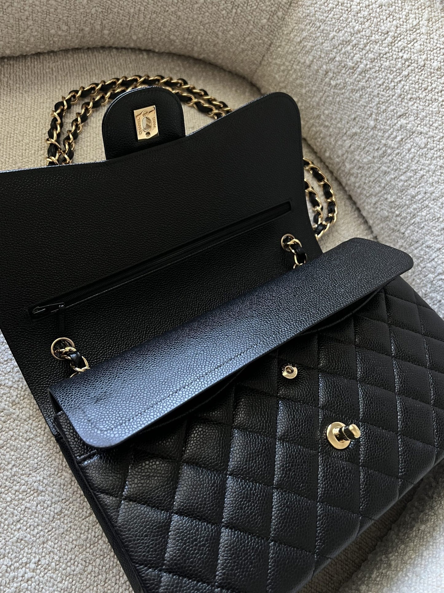 Chanel Black Caviar Quilted Jumbo Classic Flap GHW