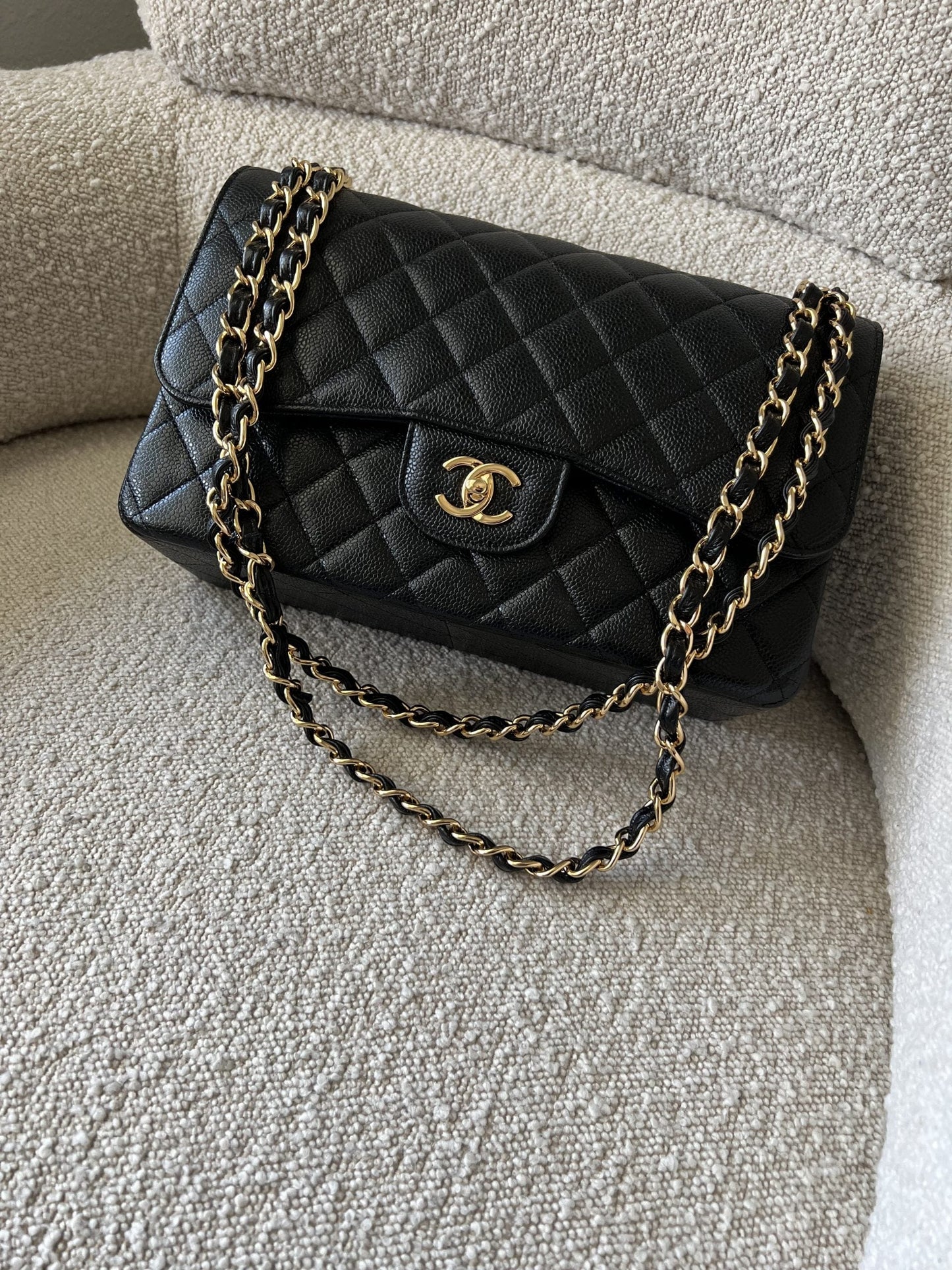 Chanel Black Caviar Quilted Jumbo Classic Flap GHW