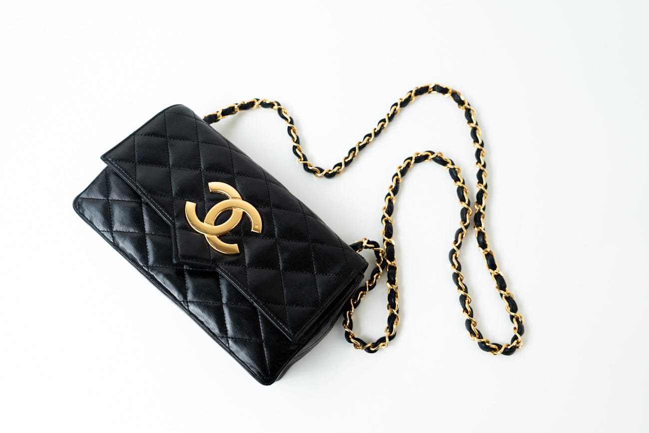 Chanel Vintage Black Lambskin Quilted Beak Tip Single Flap Bag