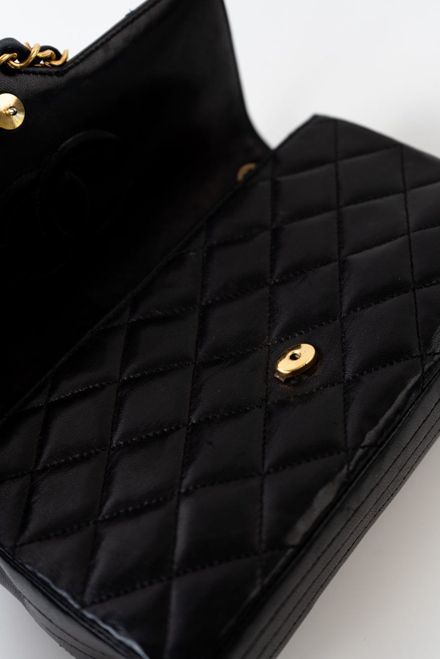 Chanel Vintage Black Lambskin Quilted Beak Tip Single Flap Bag