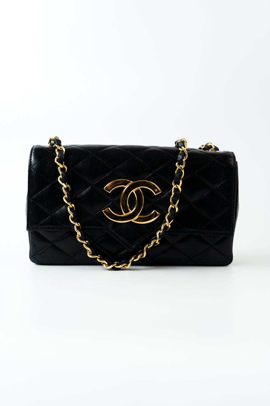 Chanel Vintage Black Lambskin Quilted Beak Tip Single Flap Bag