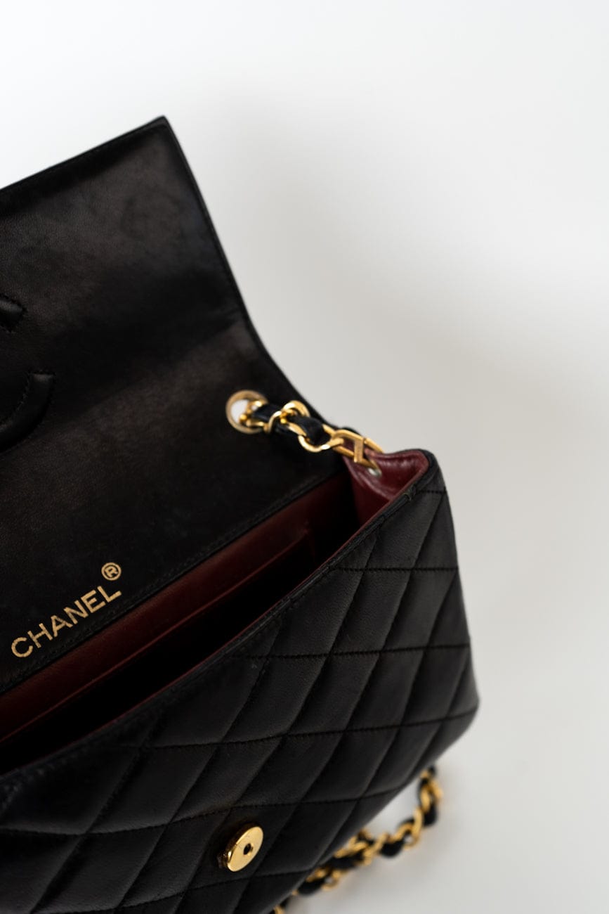 Chanel Vintage Black Lambskin Quilted Beak Tip Single Flap Bag