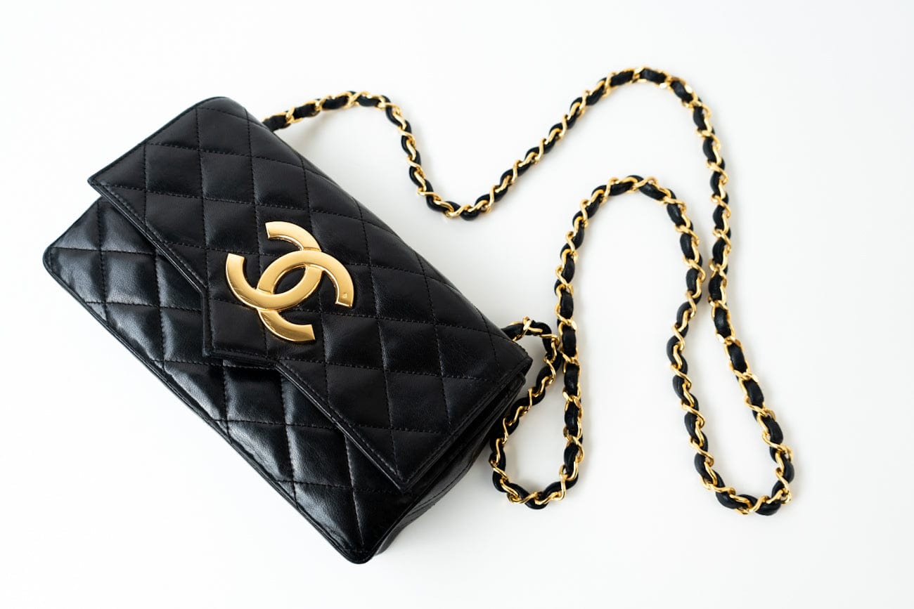 Chanel Vintage Black Lambskin Quilted Beak Tip Single Flap Bag