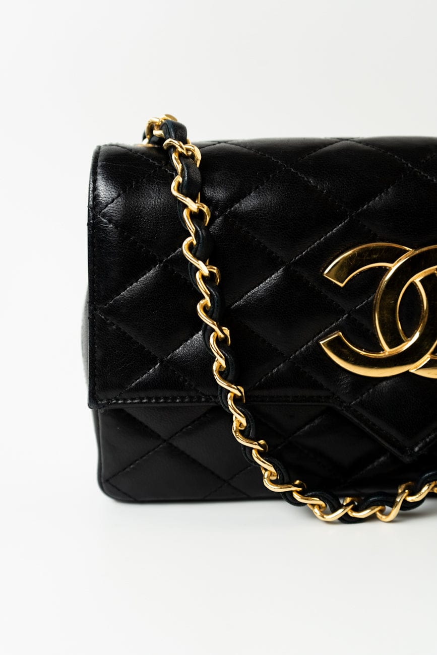 Chanel Vintage Black Lambskin Quilted Beak Tip Single Flap Bag