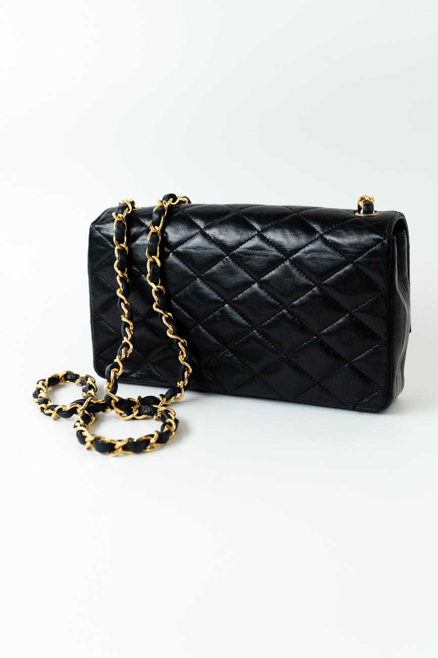Chanel Vintage Black Lambskin Quilted Beak Tip Single Flap Bag