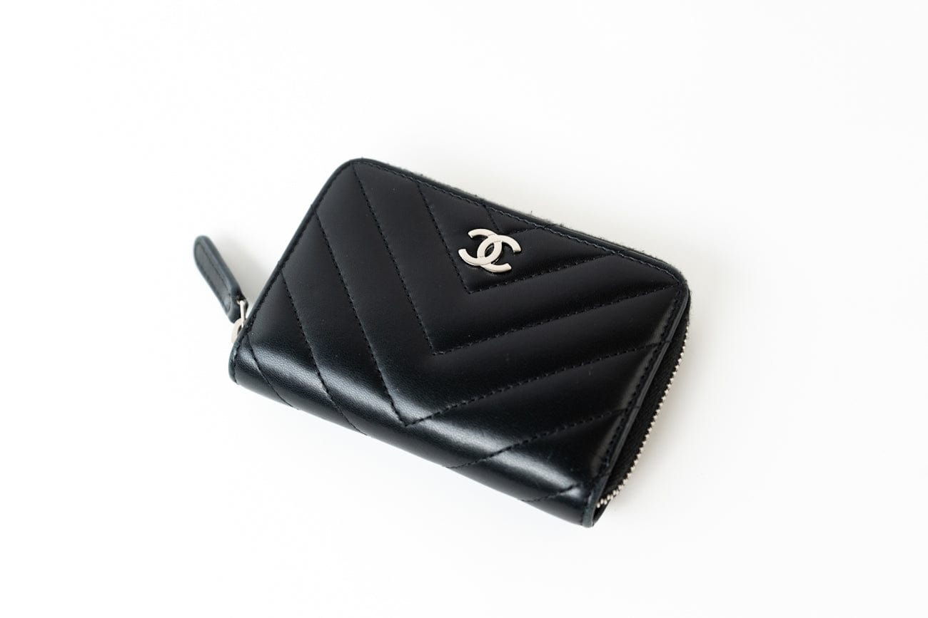 Black Lambskin Chevron Zip Coin Purse Silver Hardware