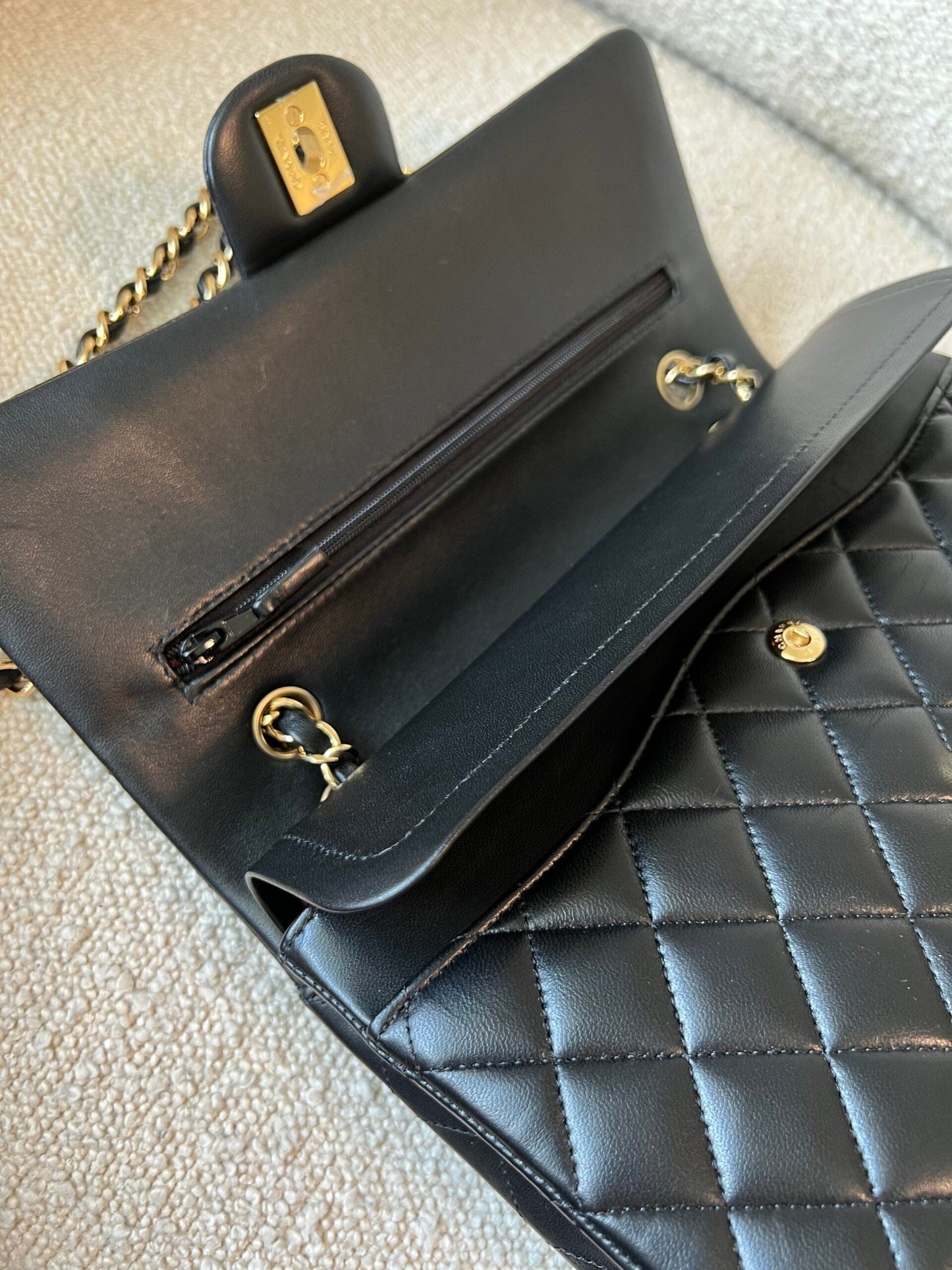 Black Lambskin Quilted Classic Flap Medium GHW