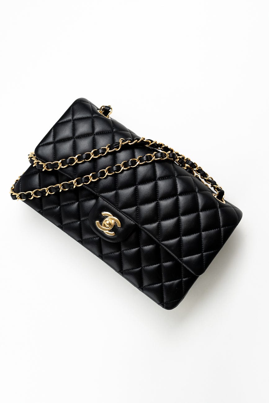 Black Lambskin Quilted Classic Flap Medium GHW