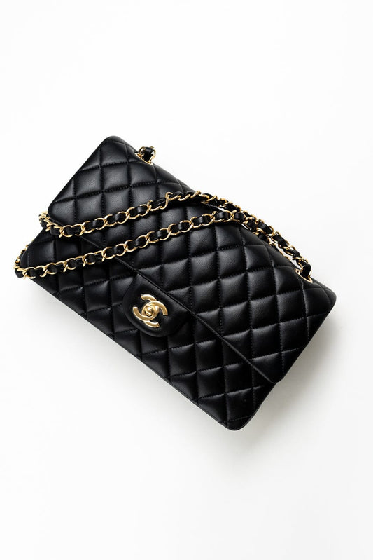 Black Lambskin Quilted Classic Flap Medium GHW
