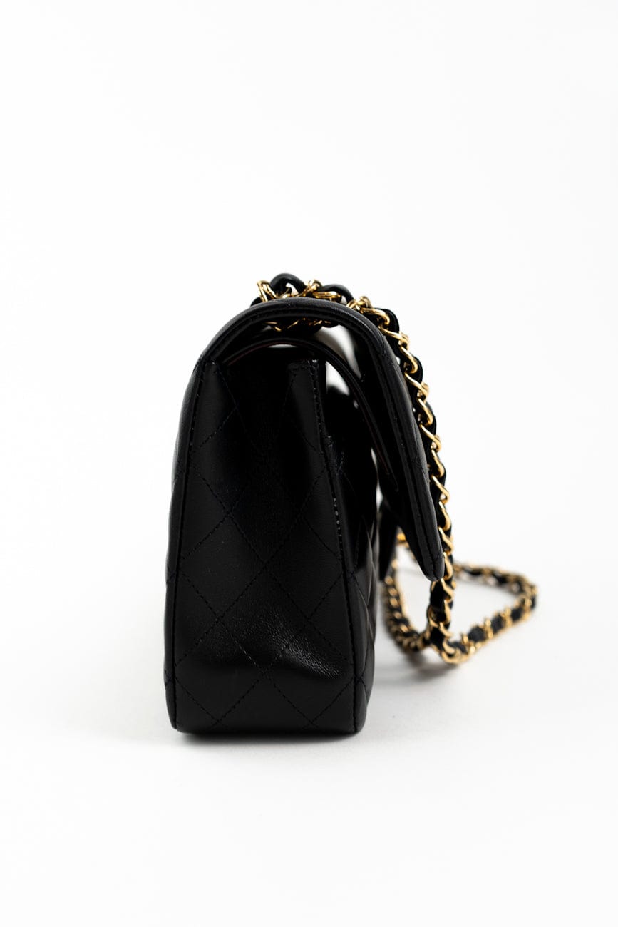 Black Lambskin Quilted Classic Flap Medium GHW