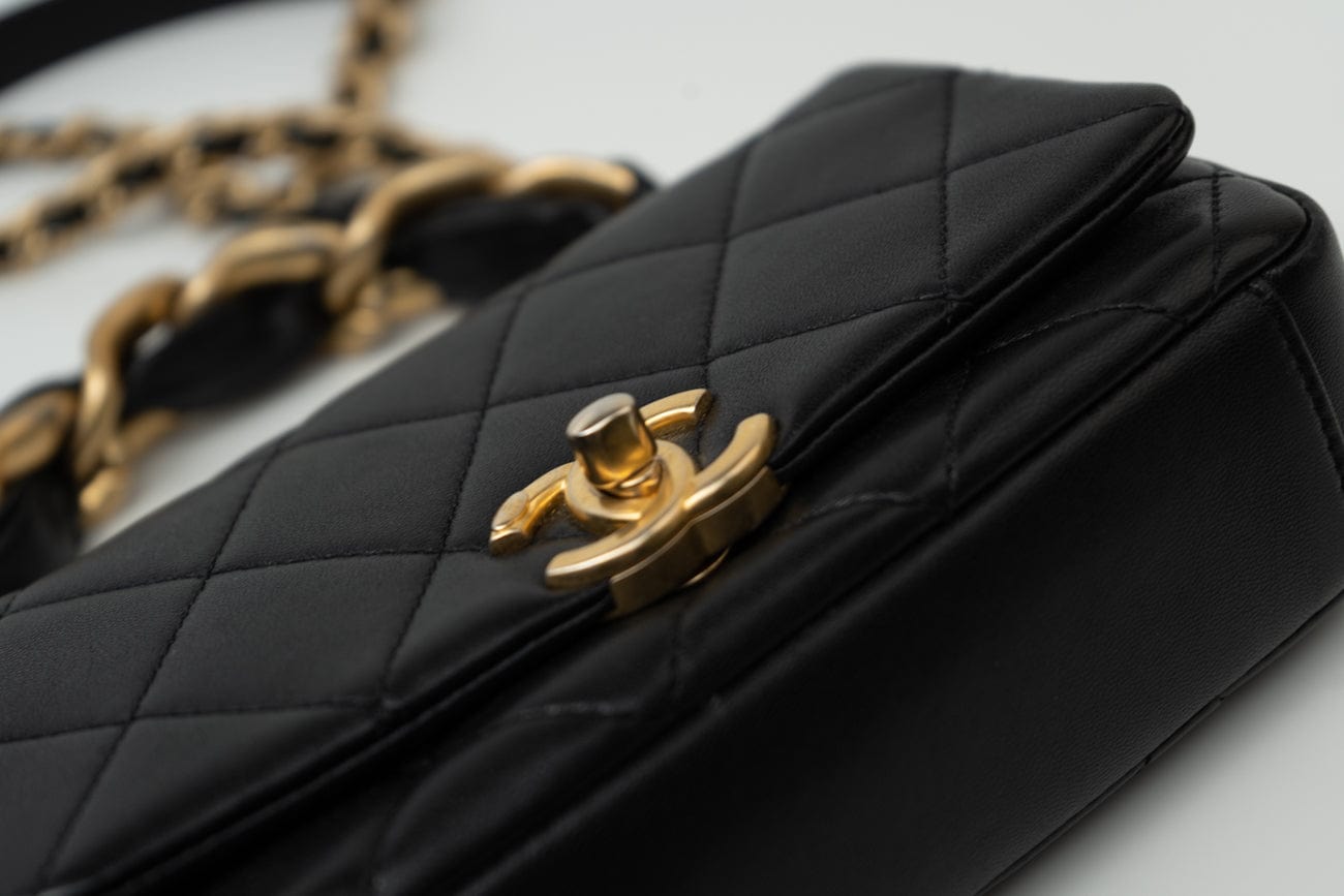 Black Lambskin Quilted Entwined Single Flap Mini Aged Hardware