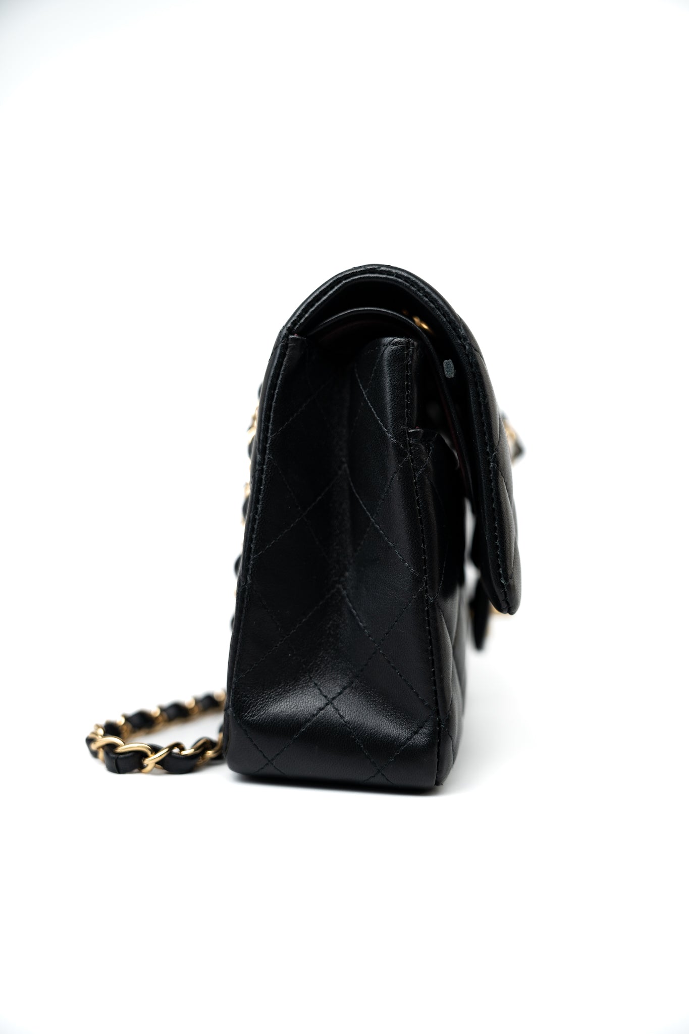 Black Lambskin Quilted Medium Classic Flap Gold Hardware