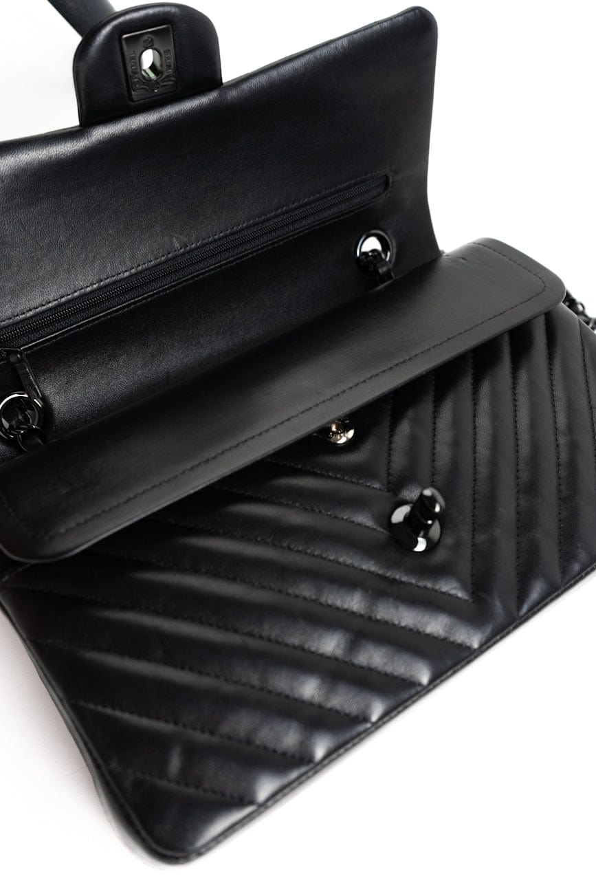 So Black Lambskin Chevron Medium Classic Flap