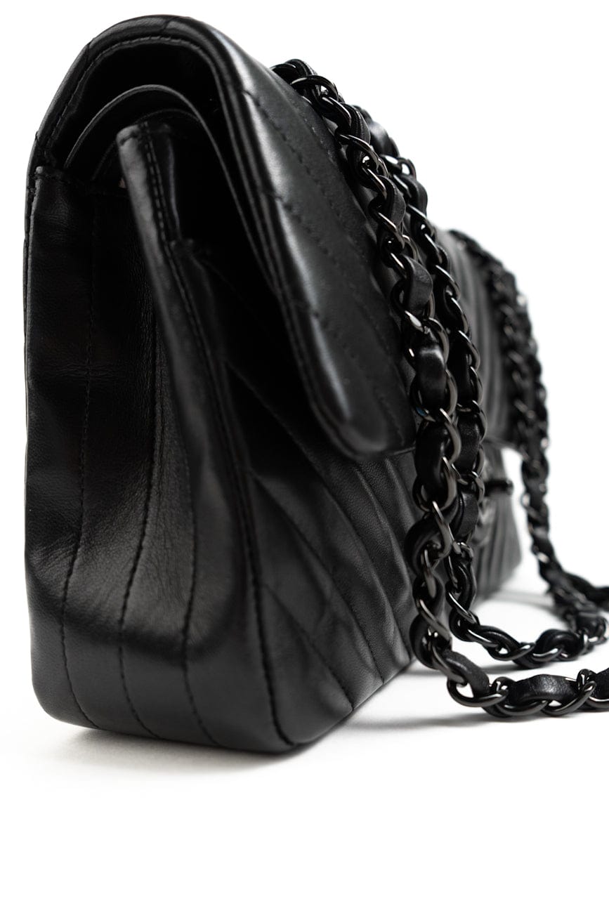 So Black Lambskin Chevron Medium Classic Flap