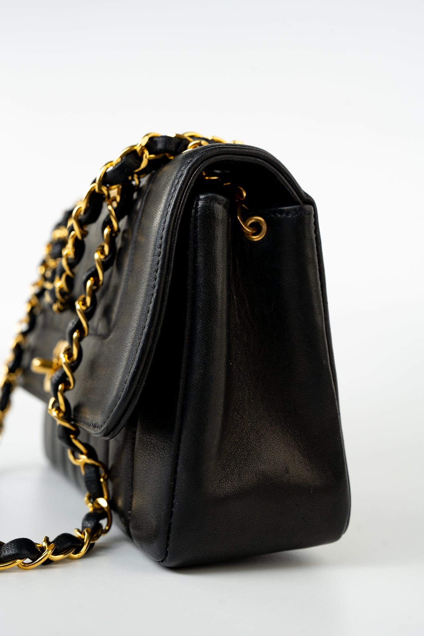 Vintage Black Vertical Lambskin Quilted Single Flap Gold Hardware