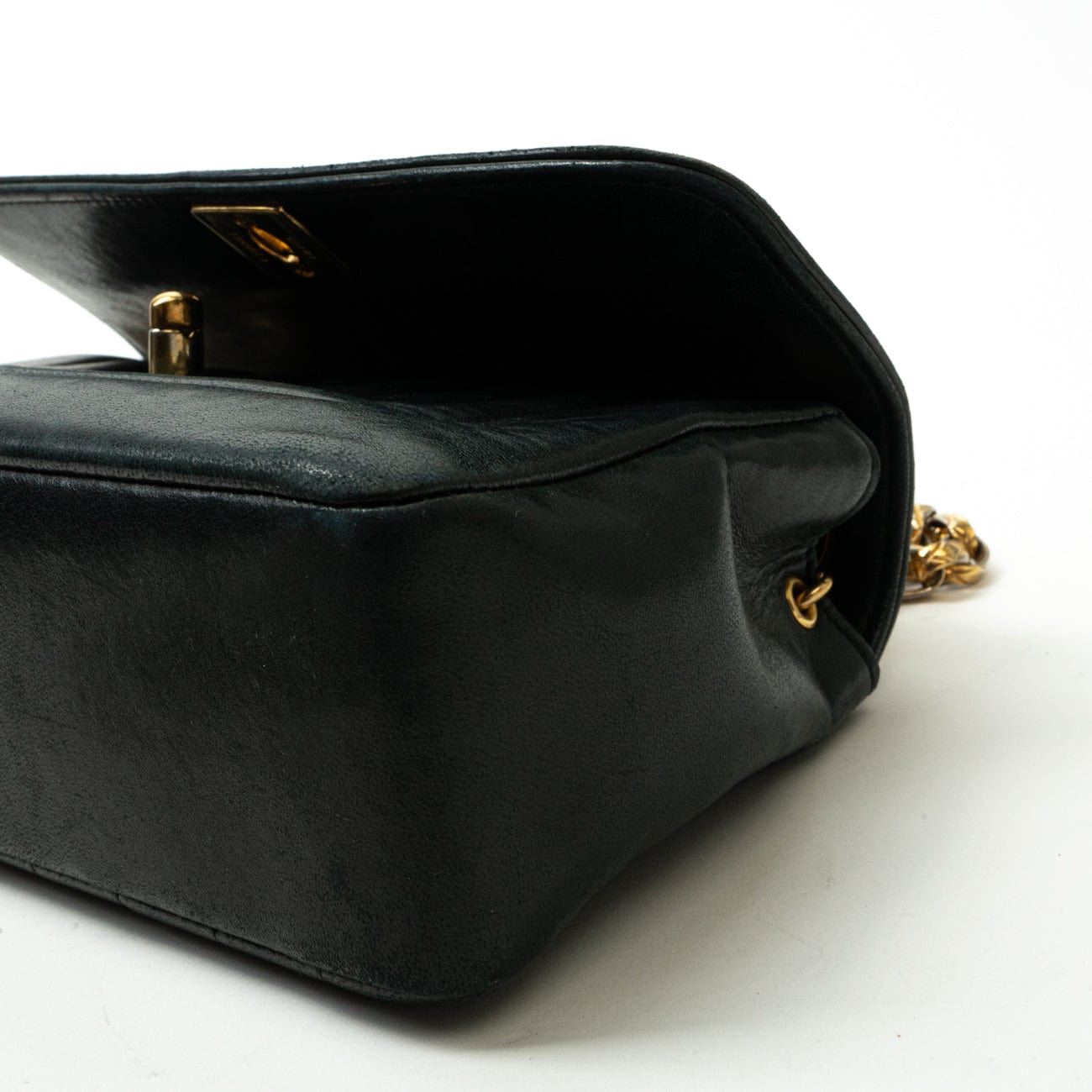 Vintage Mini Black Border Flap Lambskin Shoulder Bag Gold Hardware