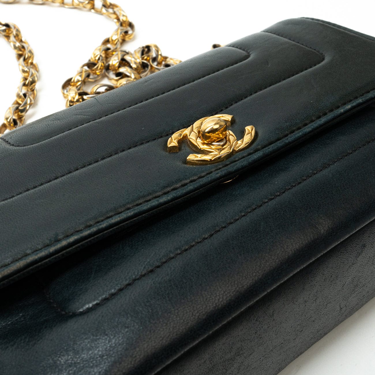 Vintage Mini Black Border Flap Lambskin Shoulder Bag Gold Hardware