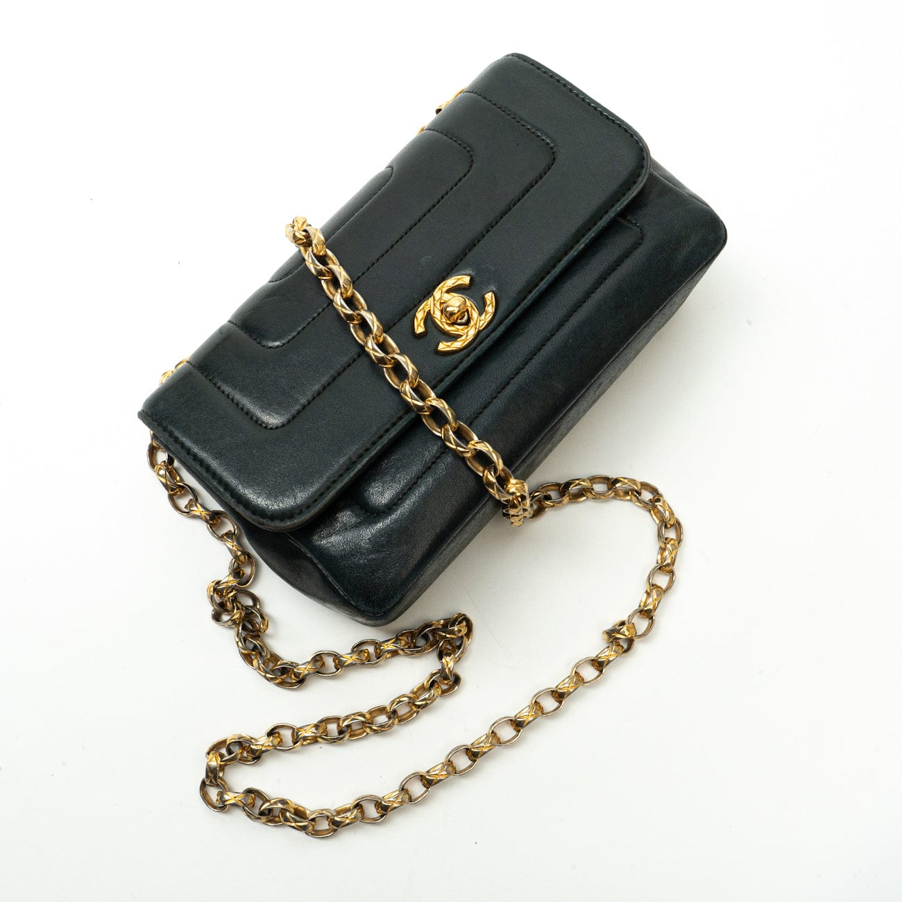 Vintage Mini Black Border Flap Lambskin Shoulder Bag Gold Hardware