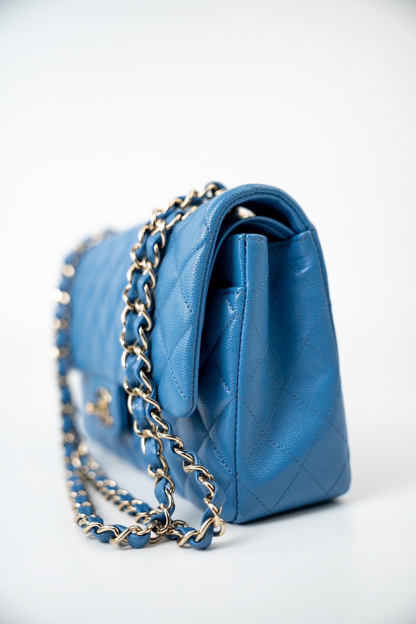 20S Blue Caviar Quilted Classic Flap Medium Light Gold Hardware