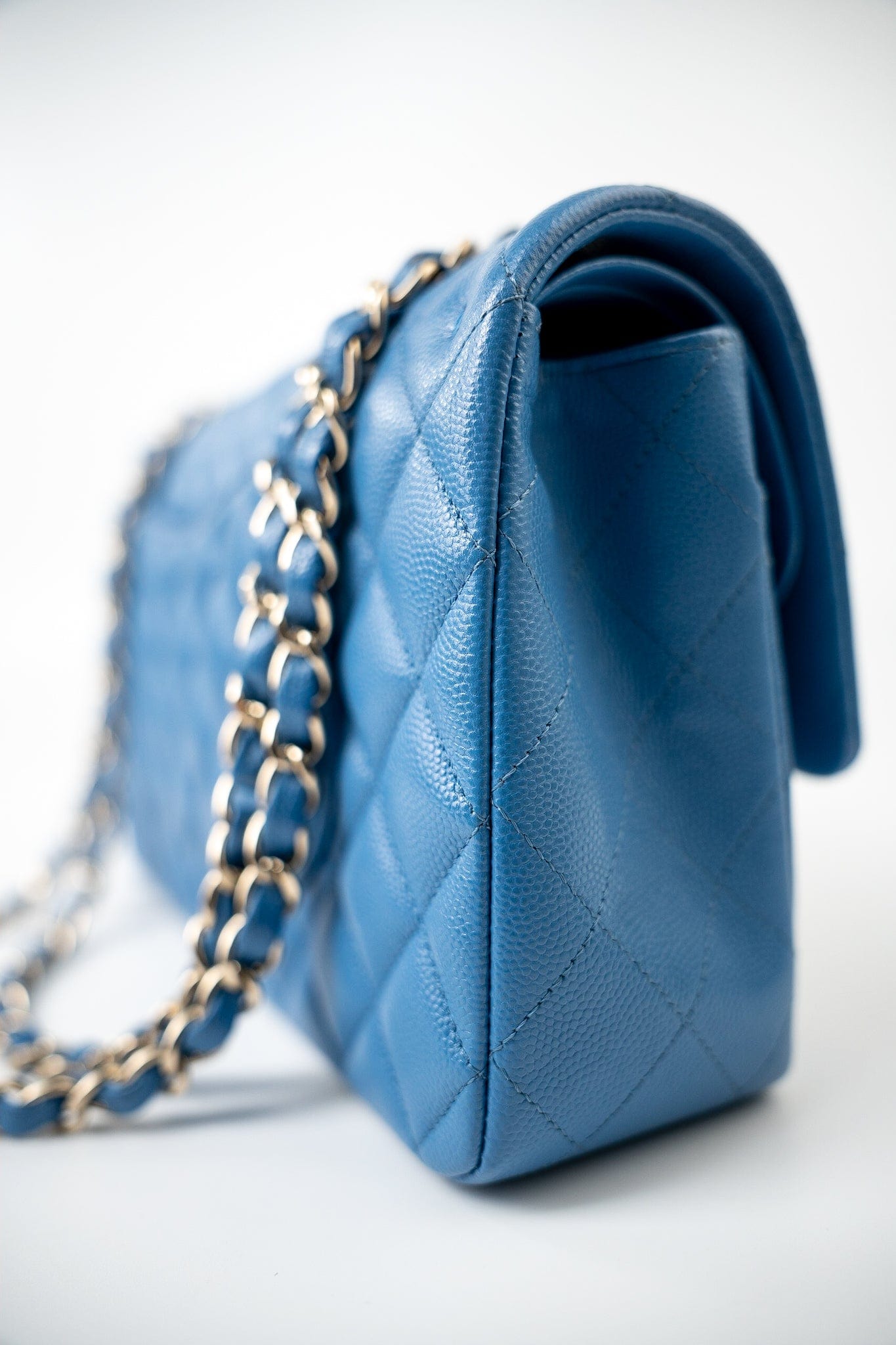 20S Blue Caviar Quilted Classic Flap Medium Light Gold Hardware