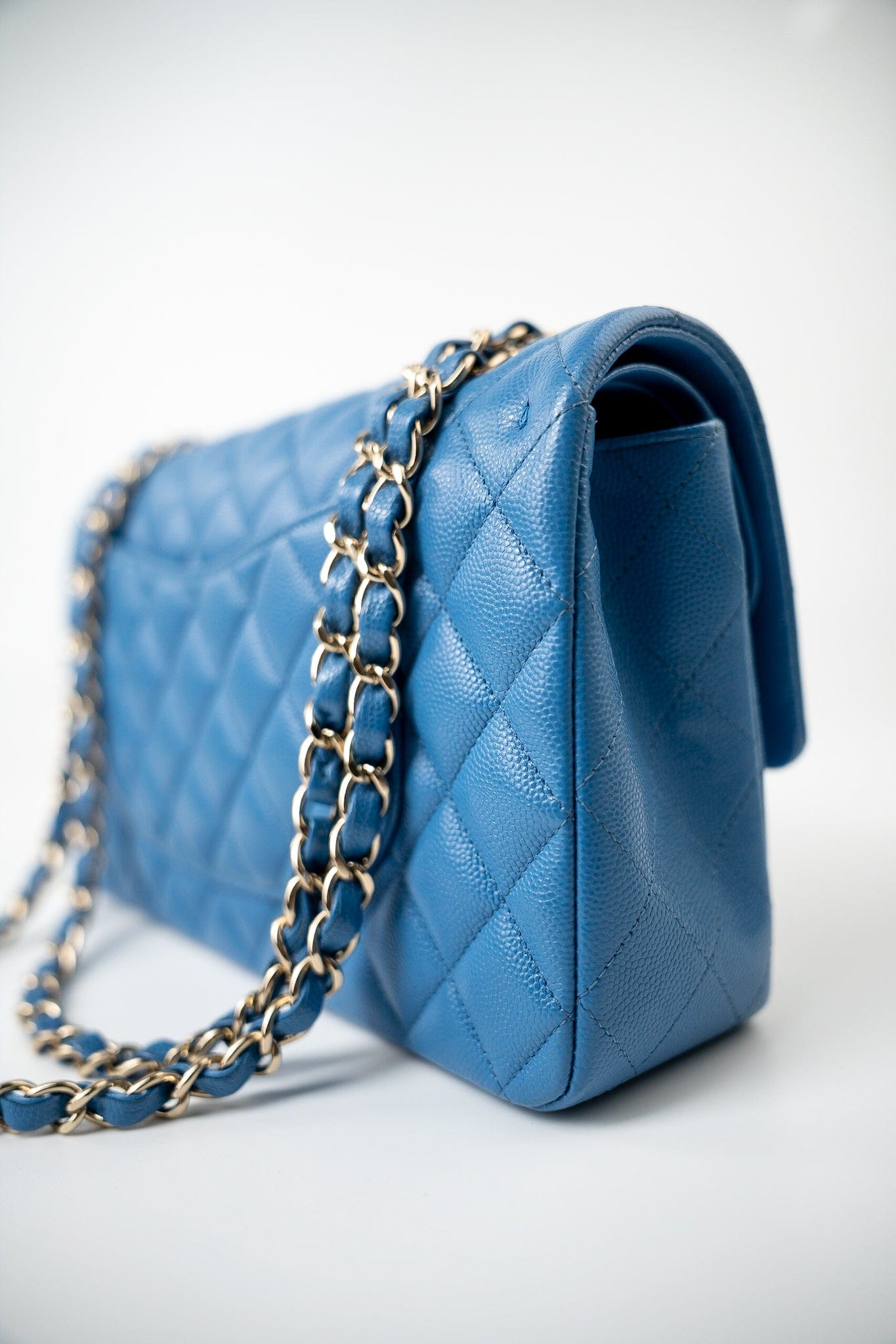 20S Blue Caviar Quilted Classic Flap Medium Light Gold Hardware