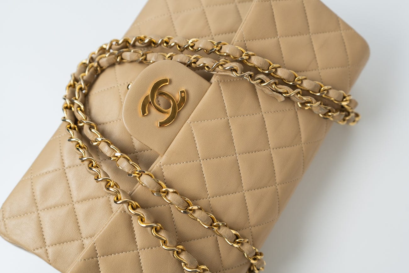 Vintage Beige Lambskin Quilted Classic Flap Medium GHW