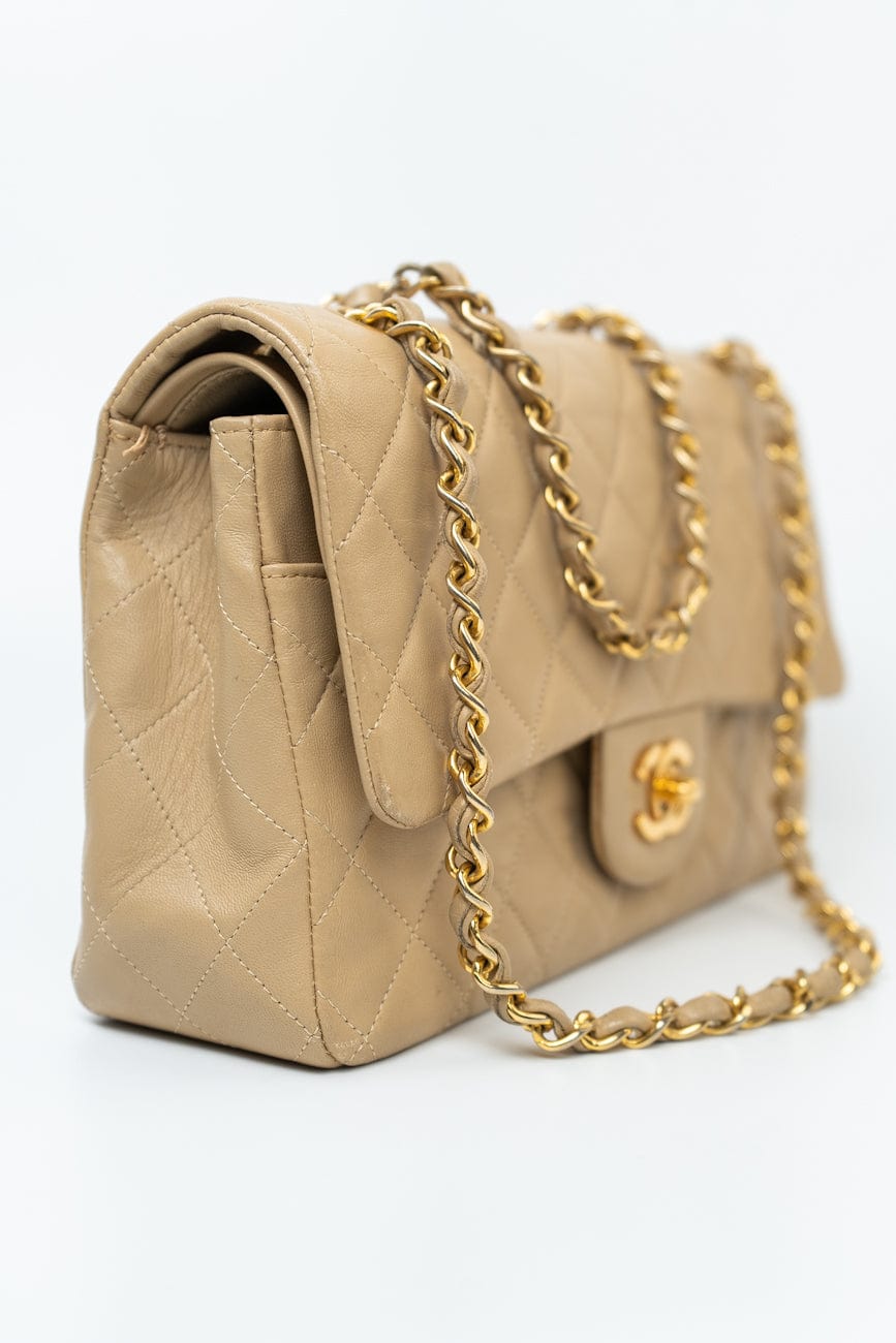 Vintage Beige Lambskin Quilted Classic Flap Medium GHW