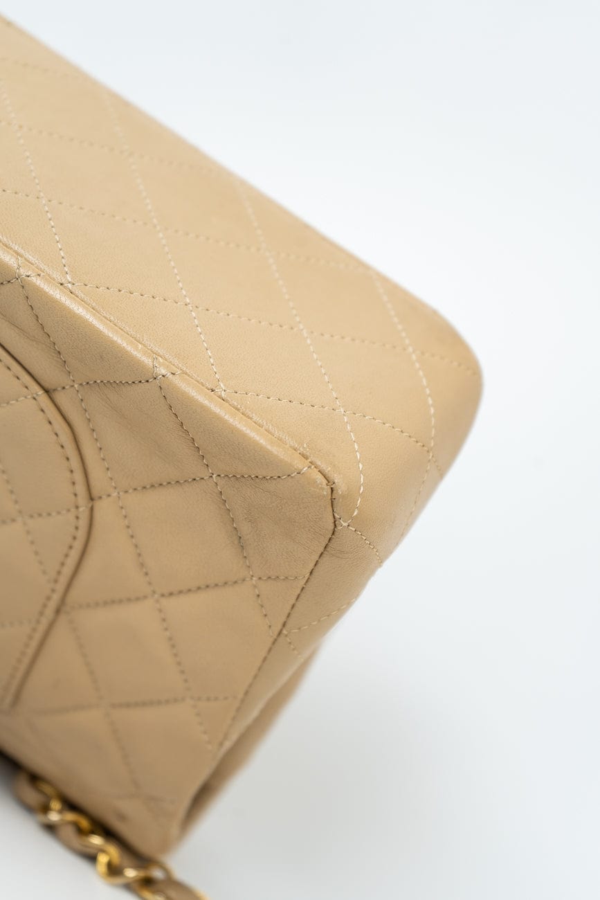 Vintage Beige Lambskin Quilted Classic Flap Medium GHW