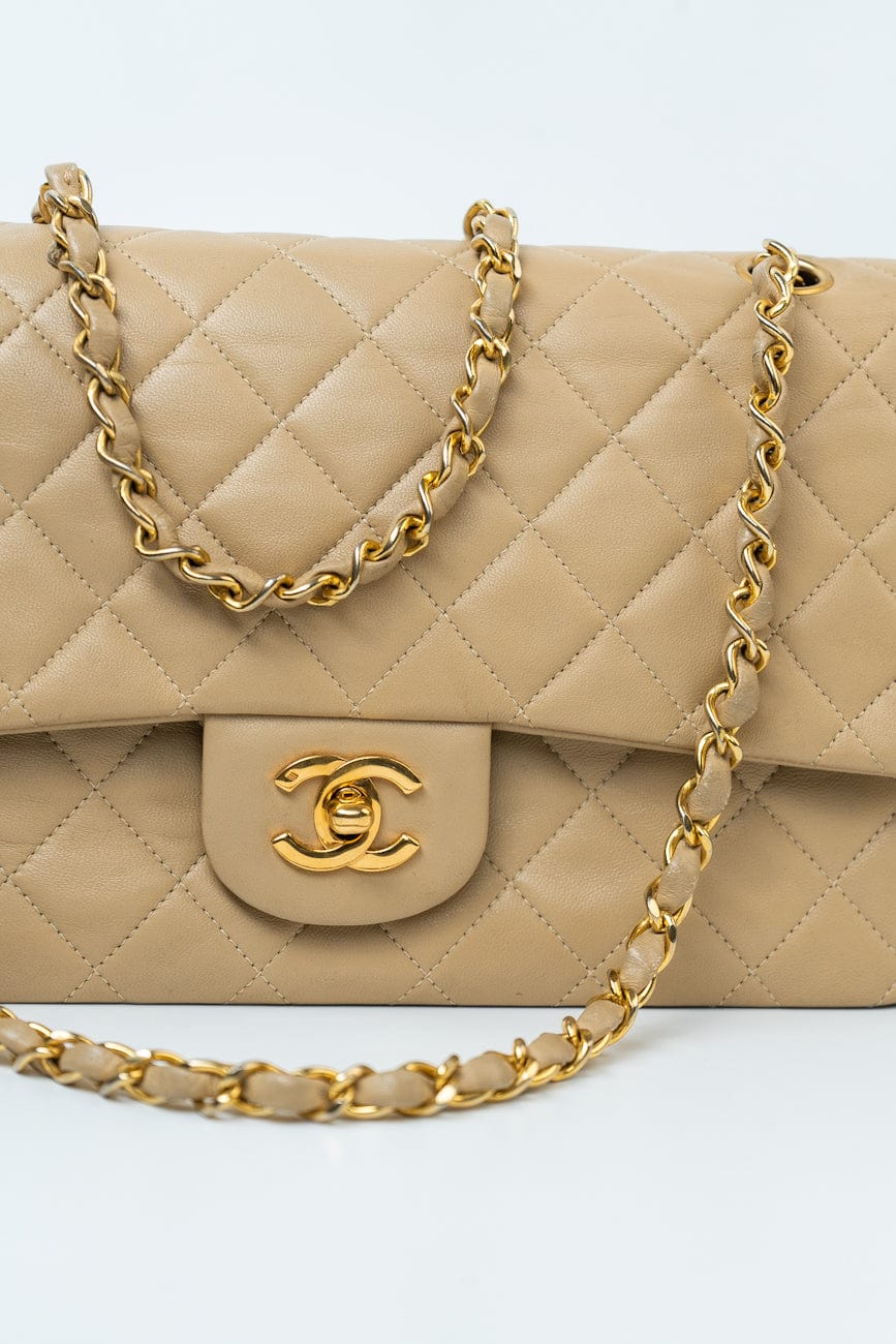 Vintage Beige Lambskin Quilted Classic Flap Medium GHW
