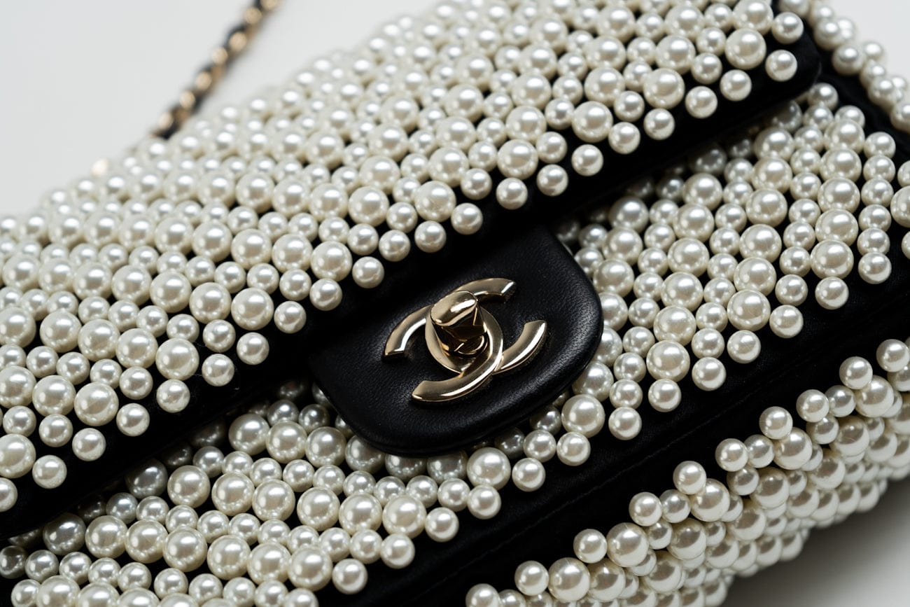 Chanel 19S Mini Pearl On Flap