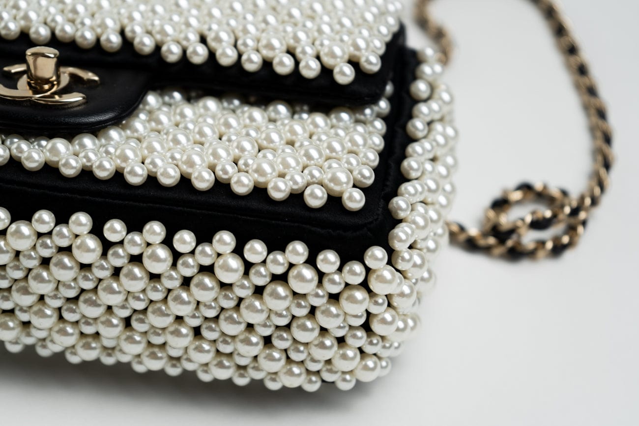 Chanel 19S Mini Pearl On Flap