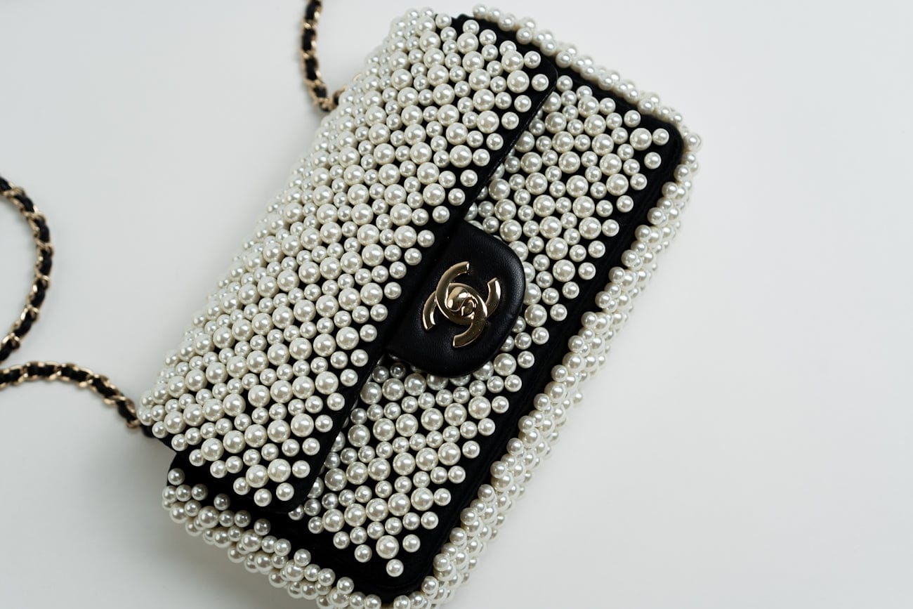 Chanel 19S Mini Pearl On Flap