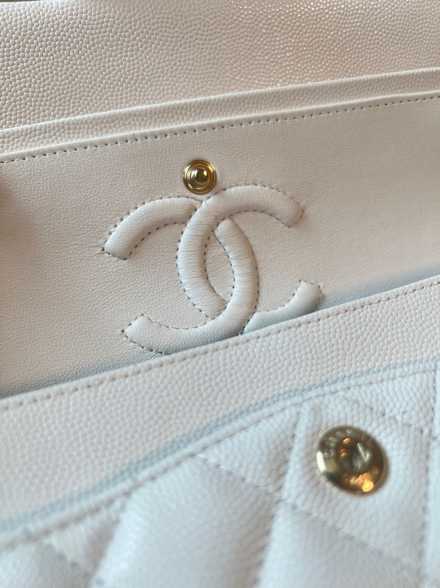 Chanel 21A White Caviar Quilted Classic Flap Small LGHW