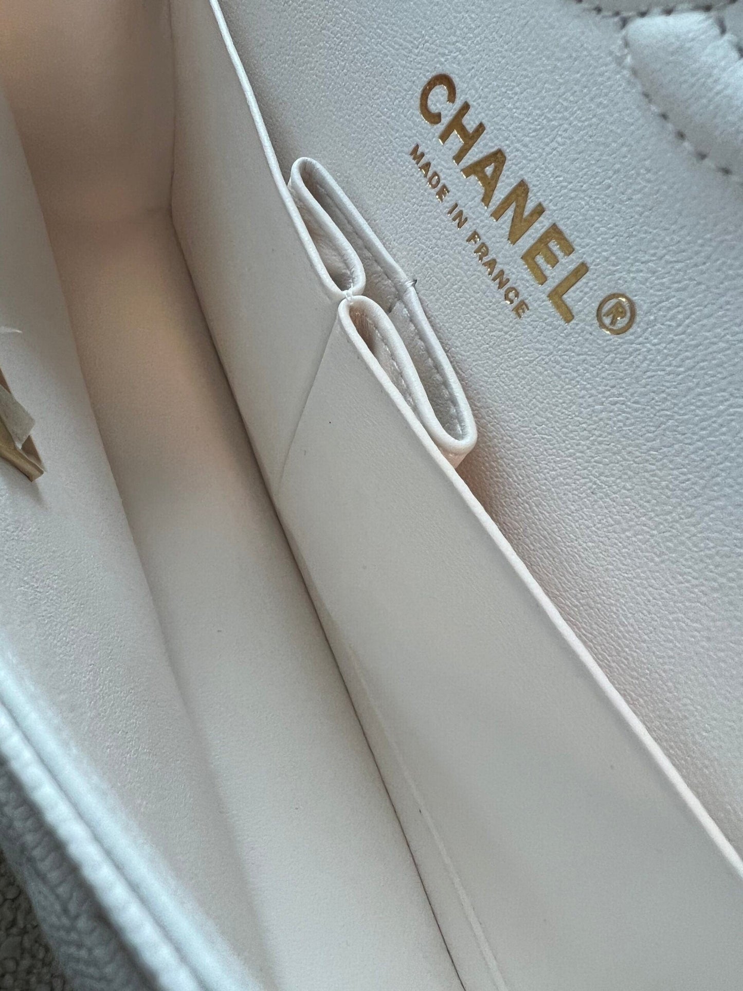 Chanel 21A White Caviar Quilted Classic Flap Small LGHW