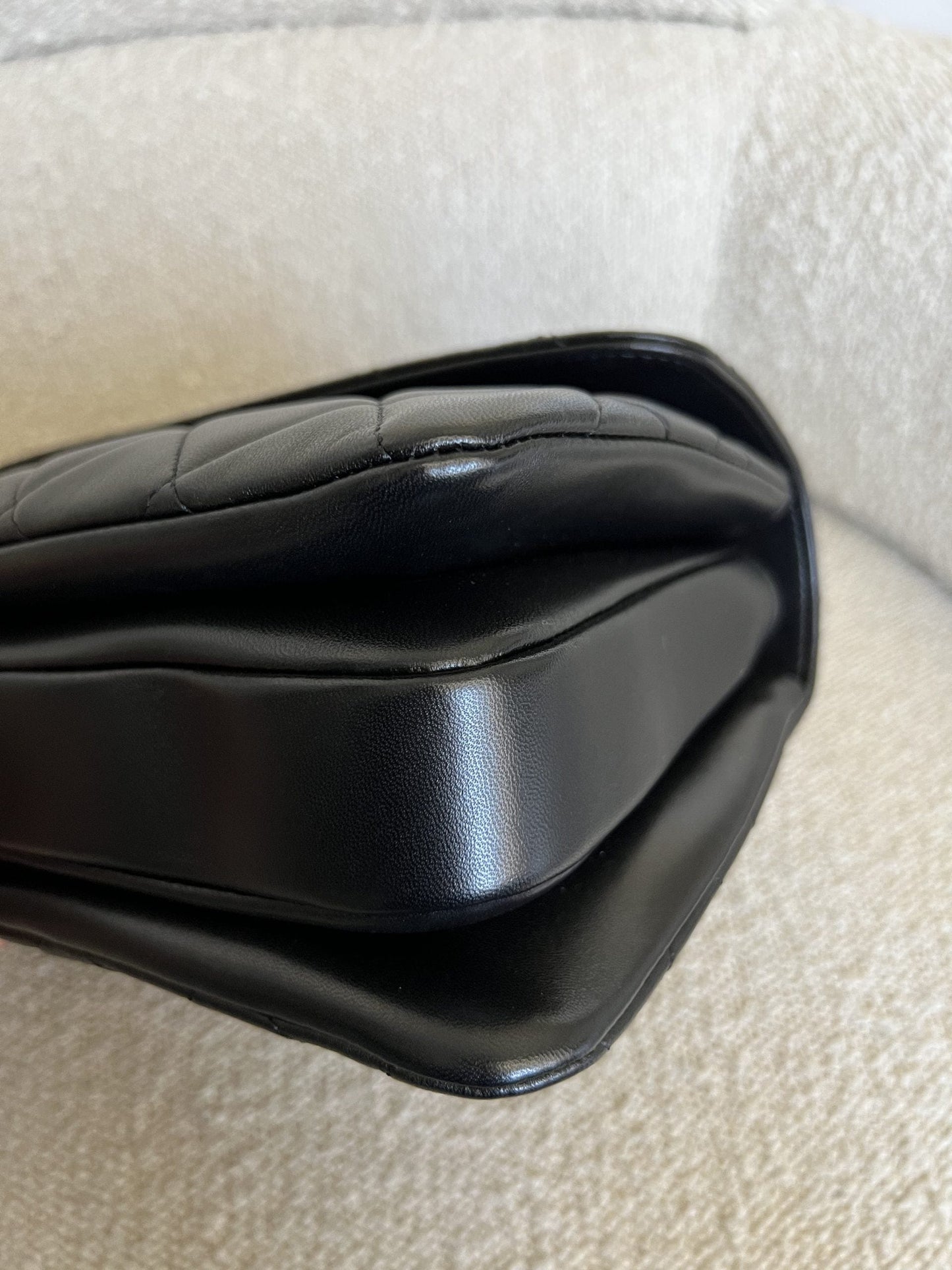 Chanel 21B Black Lambskin Quilted Trendy CC Rose Gold Hardware