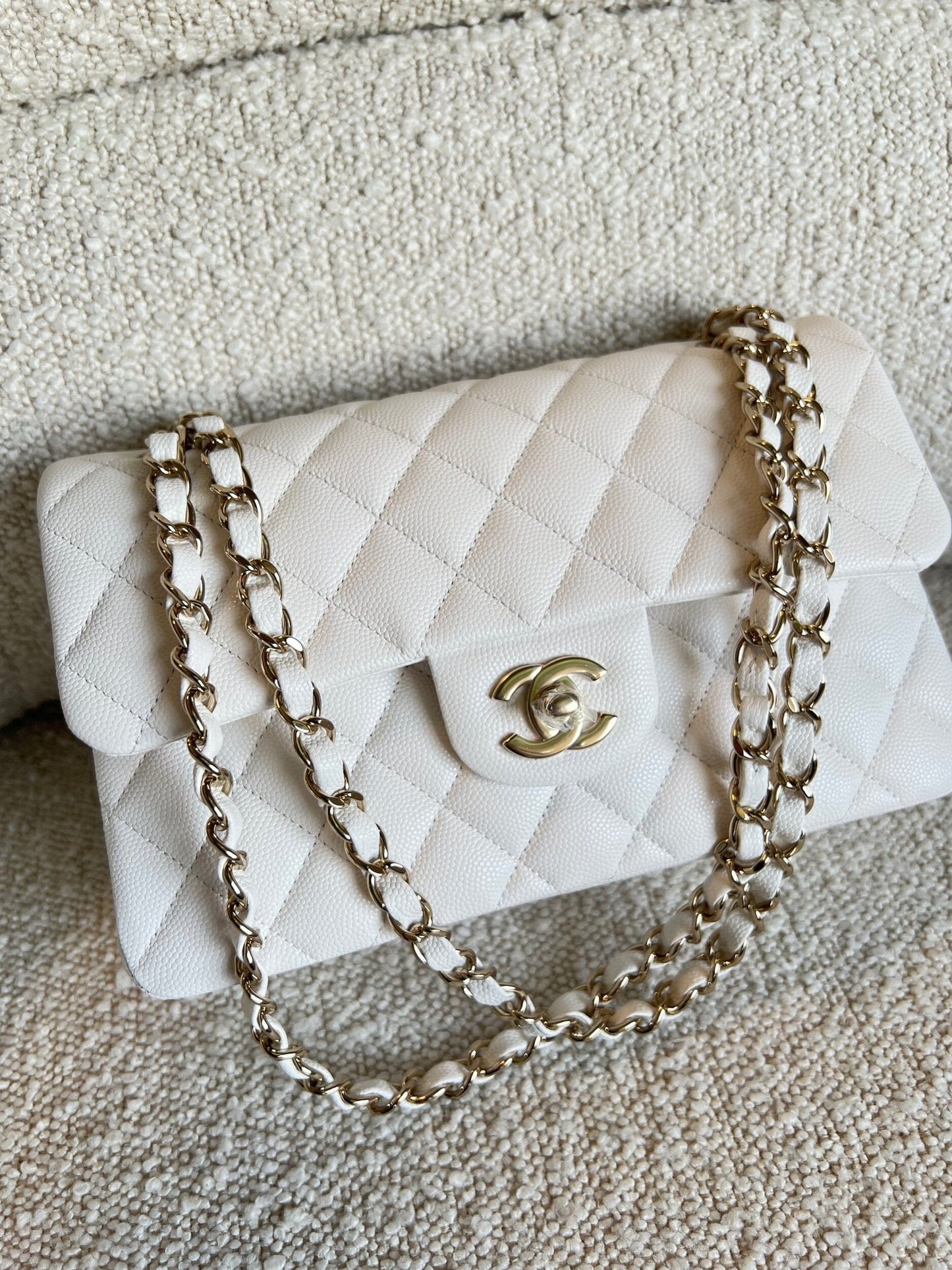 Chanel 21B White Caviar Quilted Classic Flap Small LGHW
