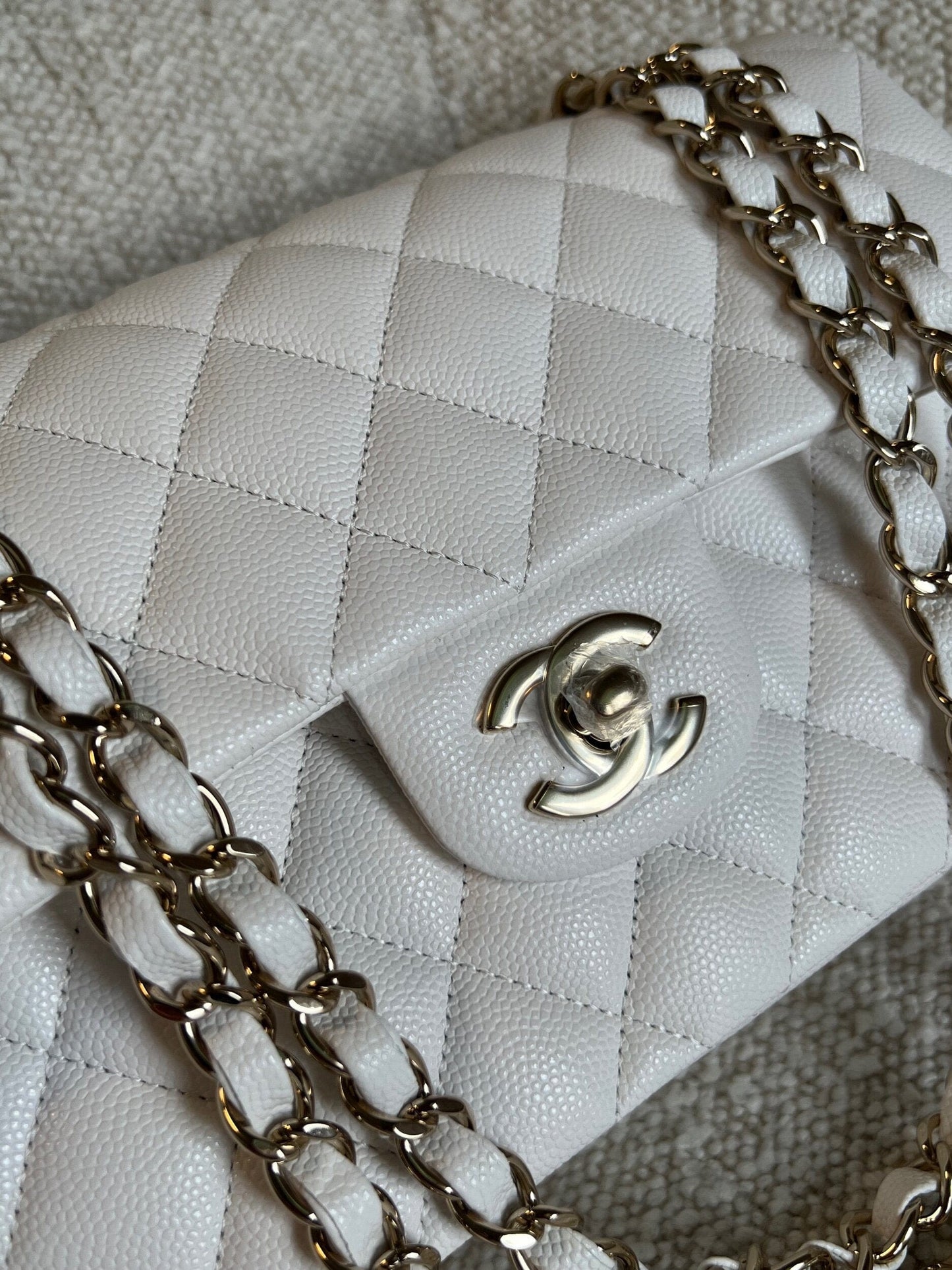 Chanel 21B White Caviar Quilted Classic Flap Small LGHW