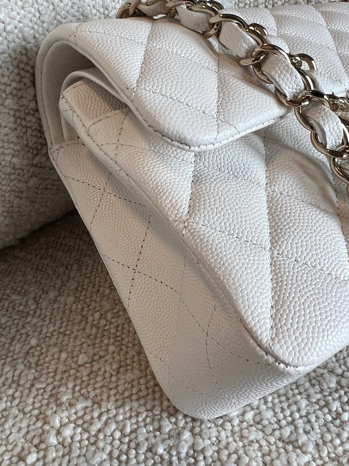 Chanel 21B White Caviar Quilted Classic Flap Small LGHW