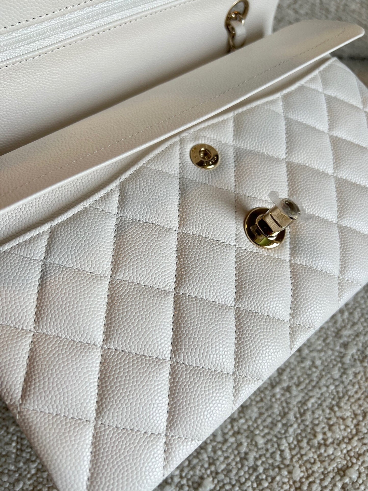Chanel 21B White Caviar Quilted Classic Flap Small LGHW