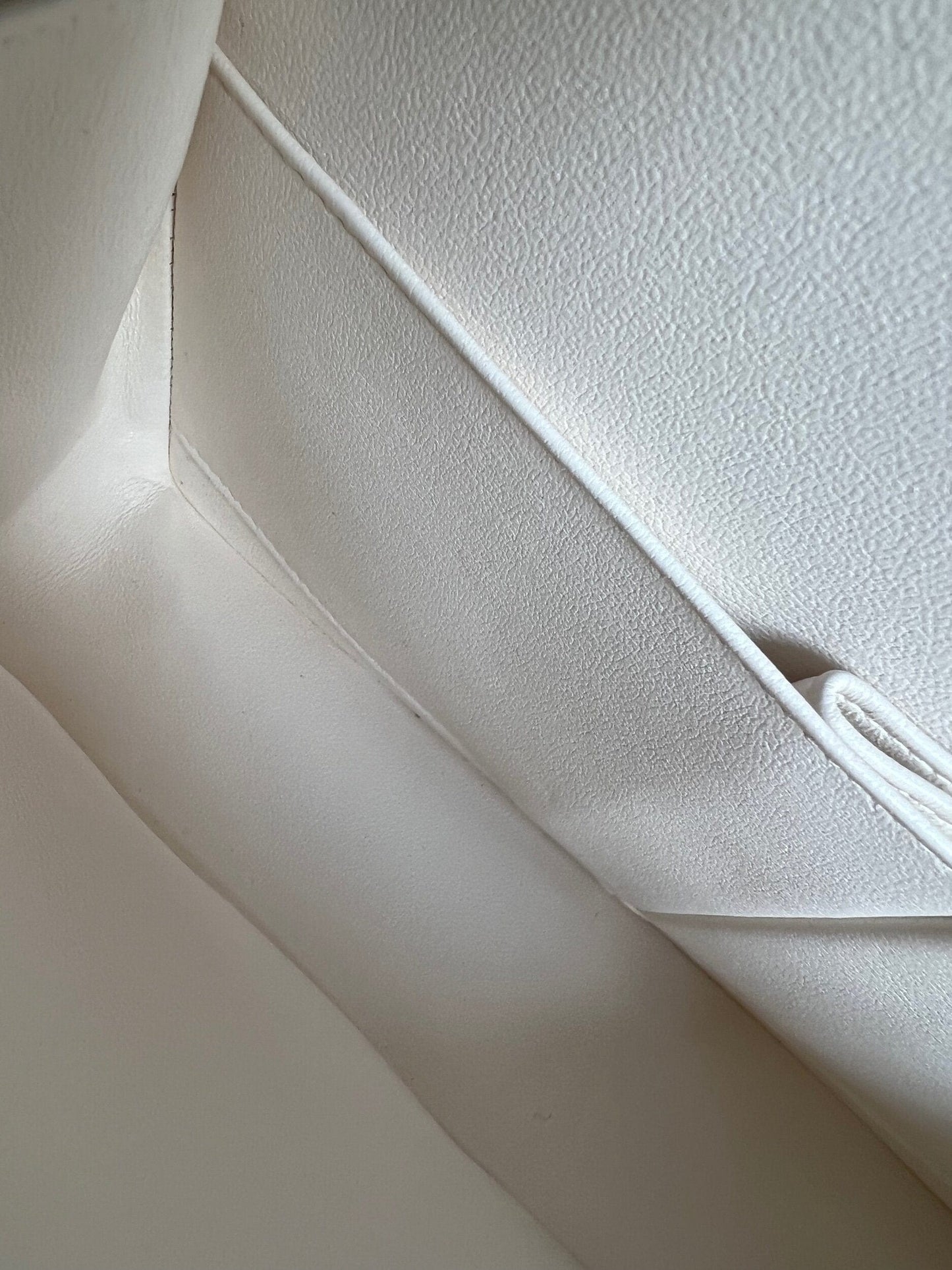 Chanel 21B White Caviar Quilted Classic Flap Small LGHW