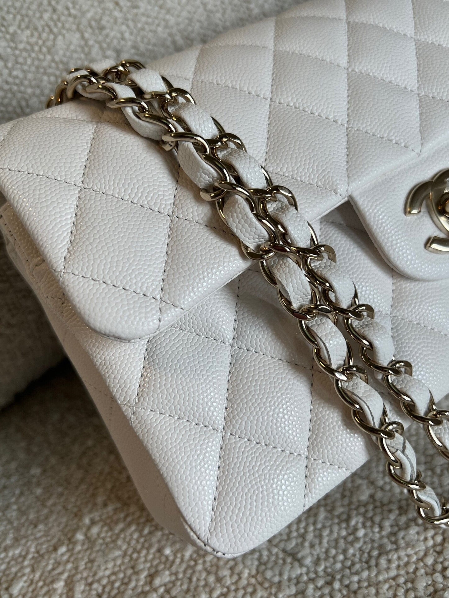 Chanel 21B White Caviar Quilted Classic Flap Small LGHW