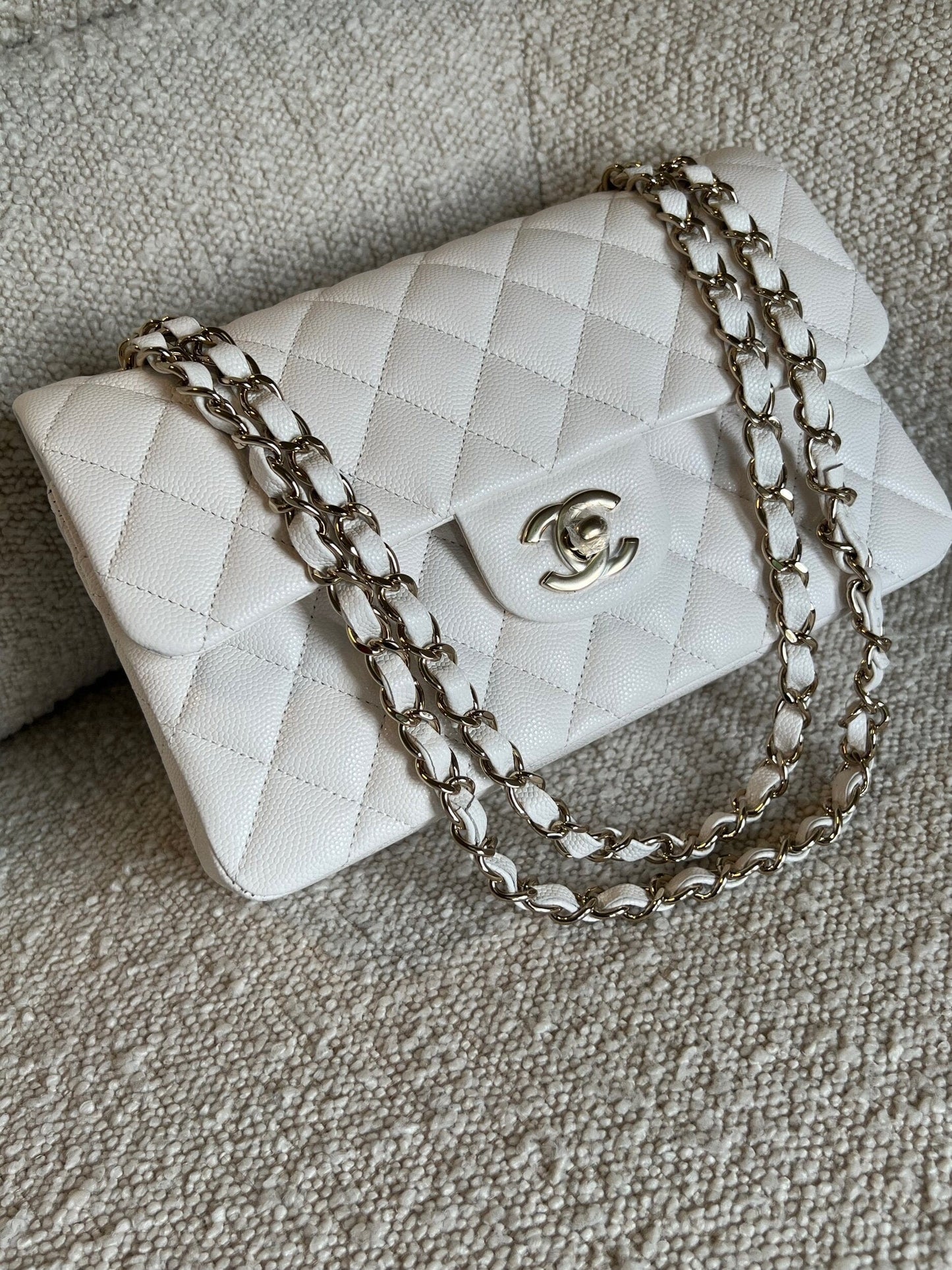 Chanel 21B White Caviar Quilted Classic Flap Small LGHW