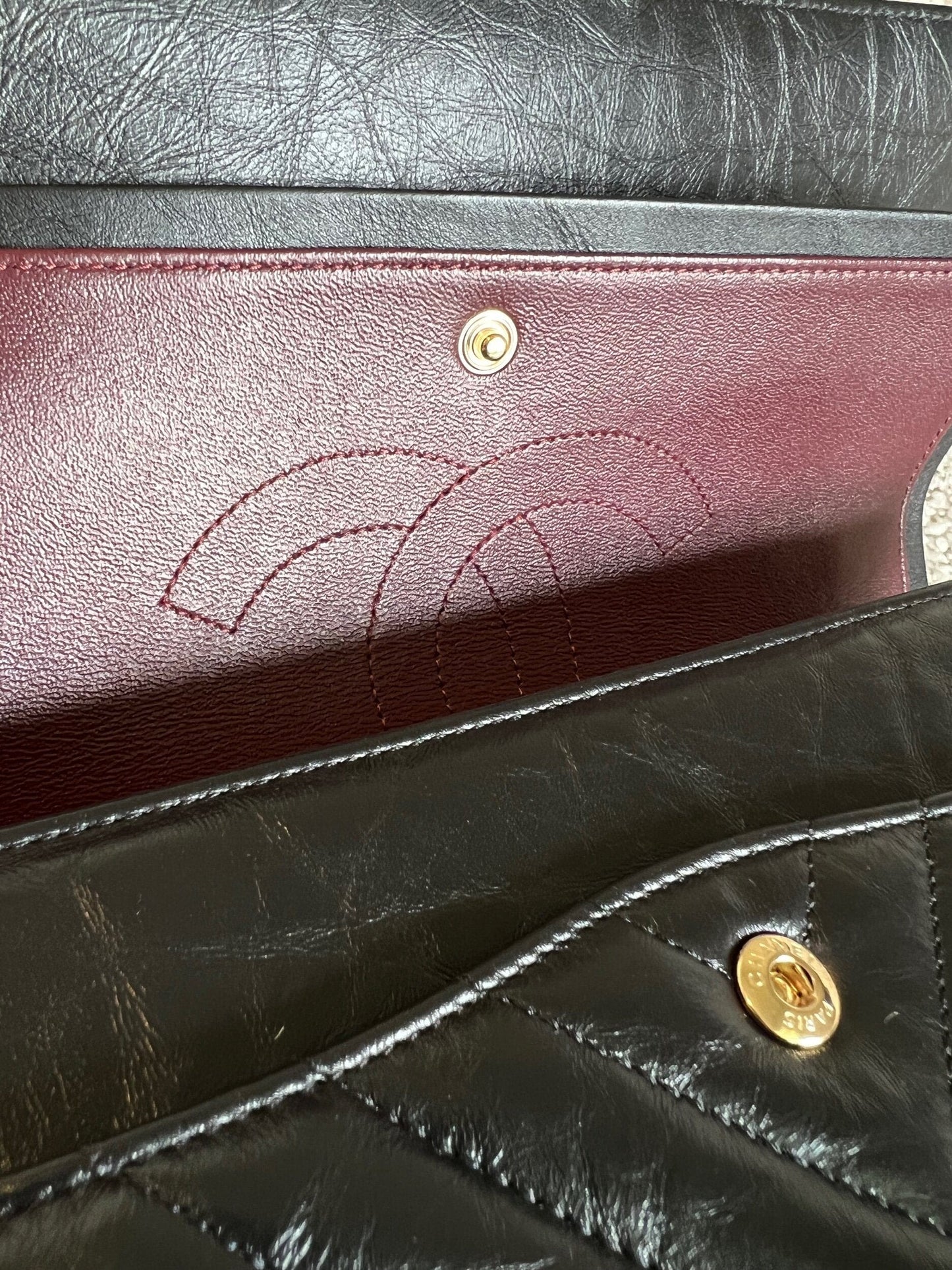 Chanel 21K Reissue 2.55 Black Chevron Aged Calfskin Quilted 225 (Medium) AGHW