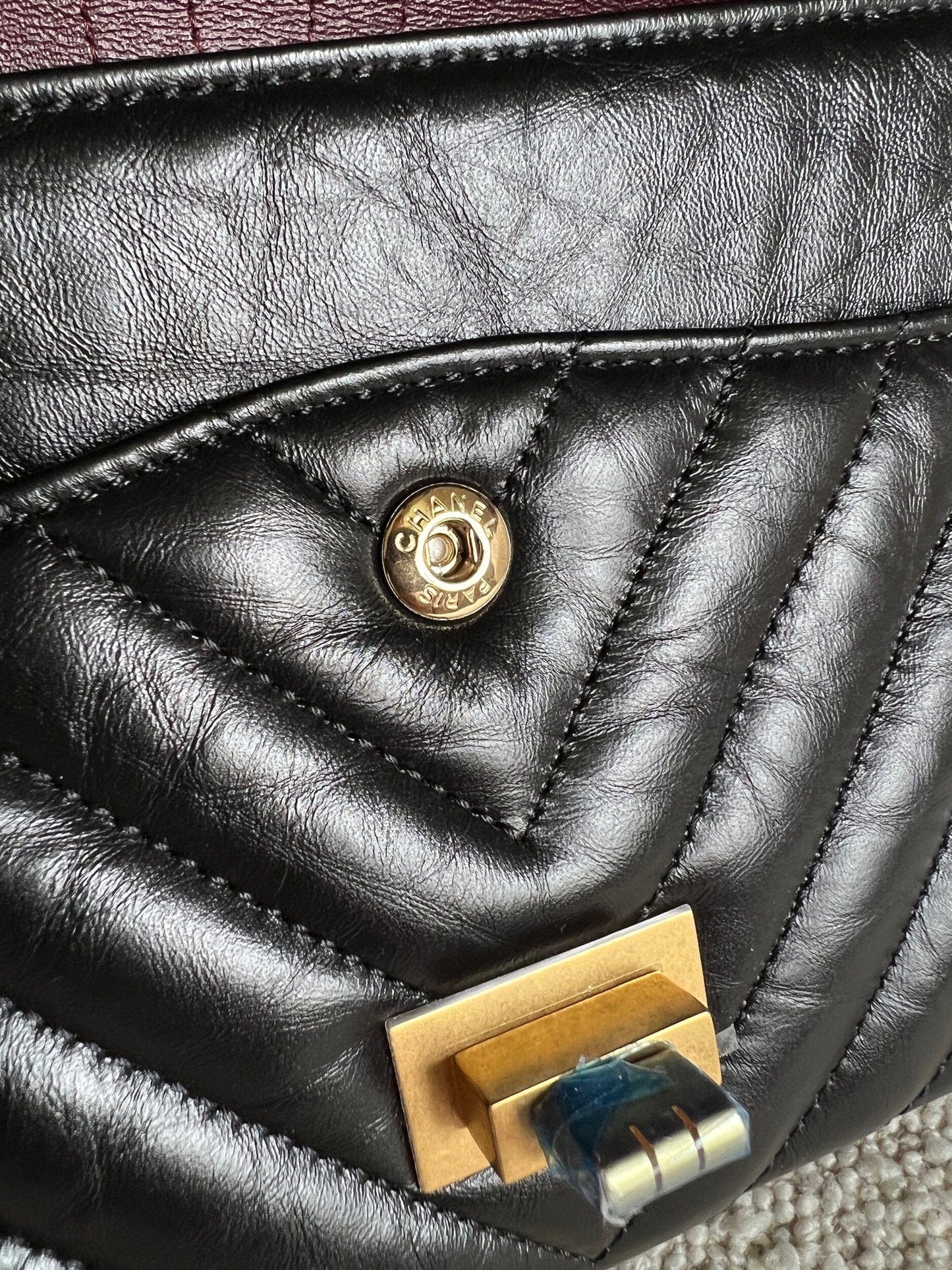 Chanel 21K Reissue 2.55 Black Chevron Aged Calfskin Quilted 225 (Medium) AGHW