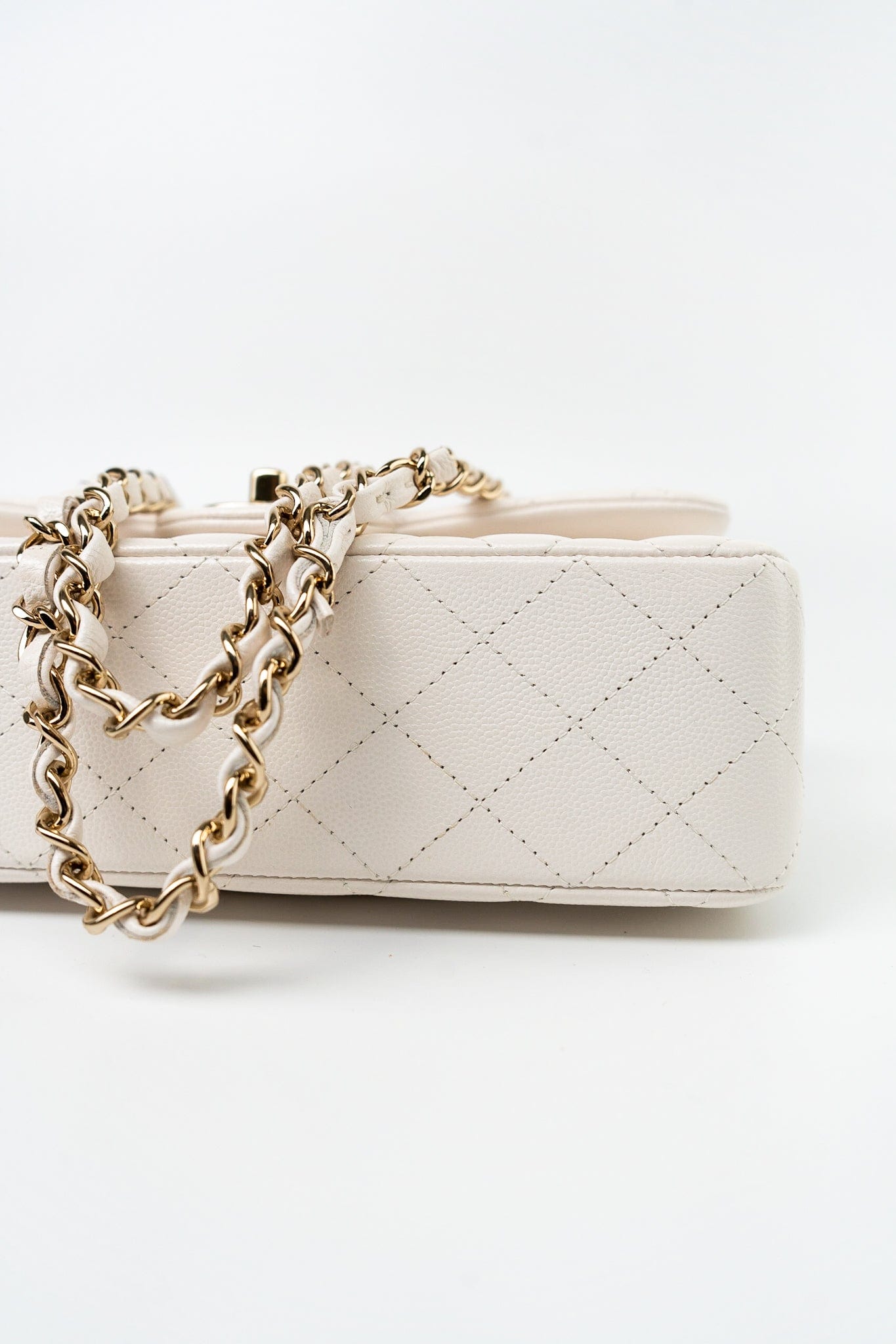 Chanel 21S White Caviar Quilted Classic Flap Small LGHW