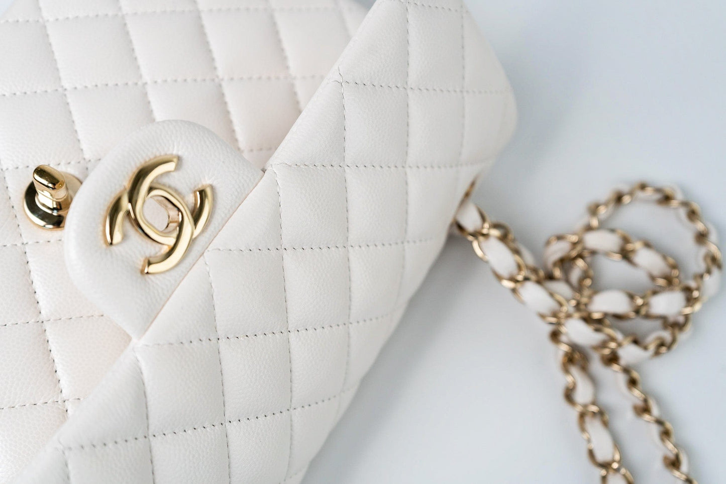 Chanel 21S White Caviar Quilted Classic Flap Small LGHW