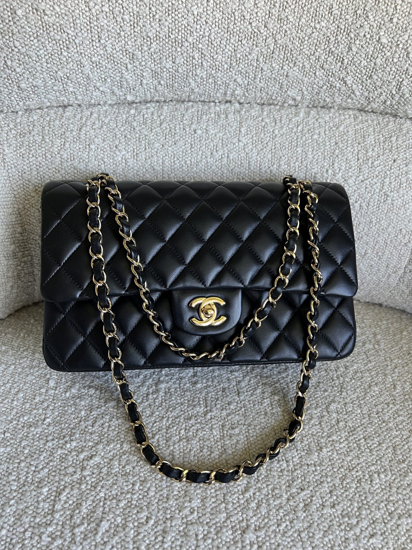 Chanel Black Lambskin Quilted Classic Flap Medium GHW
