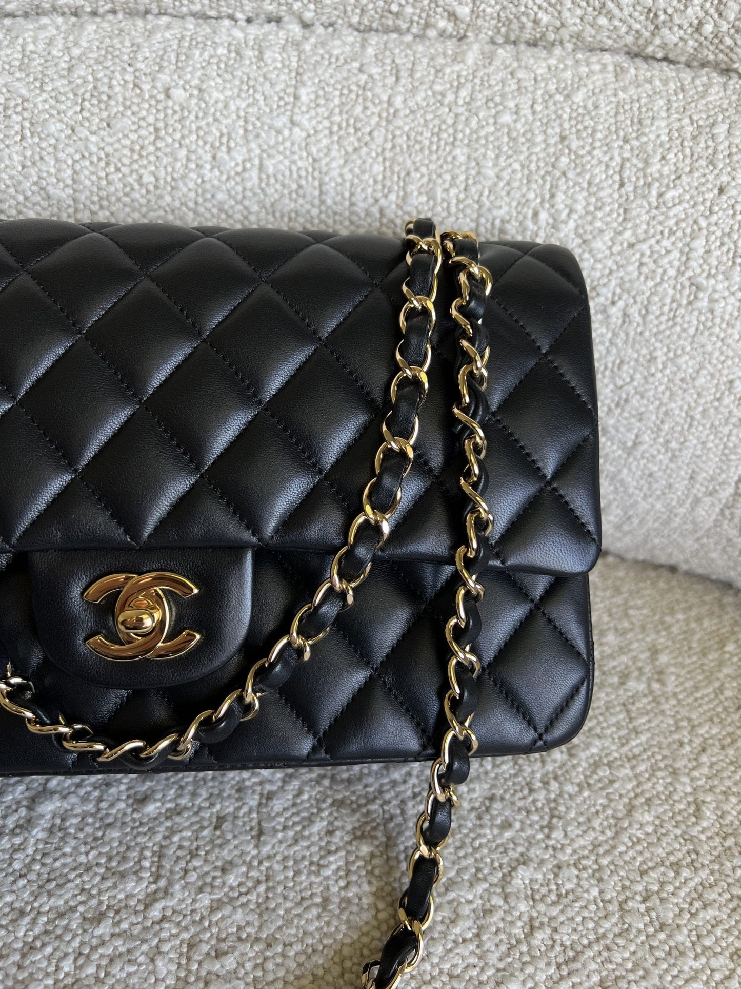 Chanel Black Lambskin Quilted Classic Flap Medium GHW
